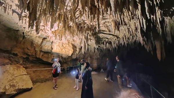 Tag 45 Caves